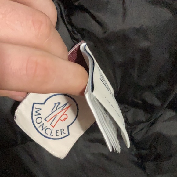 MONCLER - Picture 6 of 8